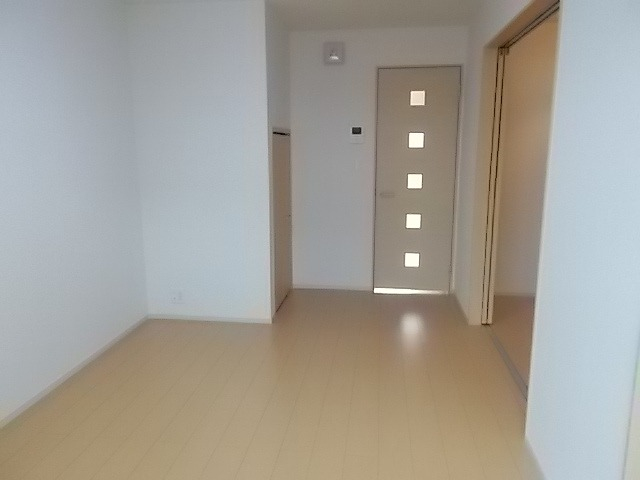 洋間7帖