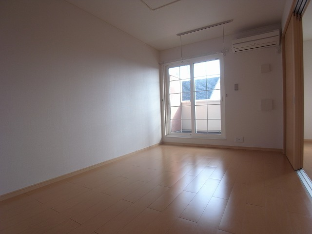 洋間6帖
