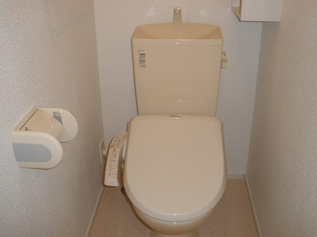 シャワートイレ