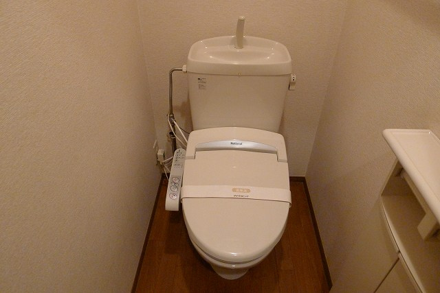 シャワートイレ