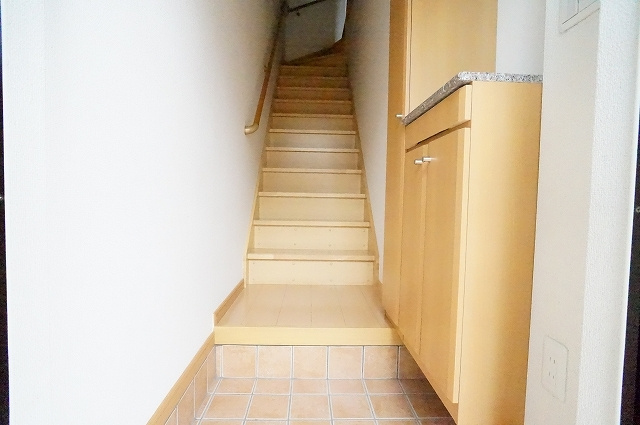 玄関　室内階段