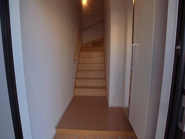 玄関　室内階段