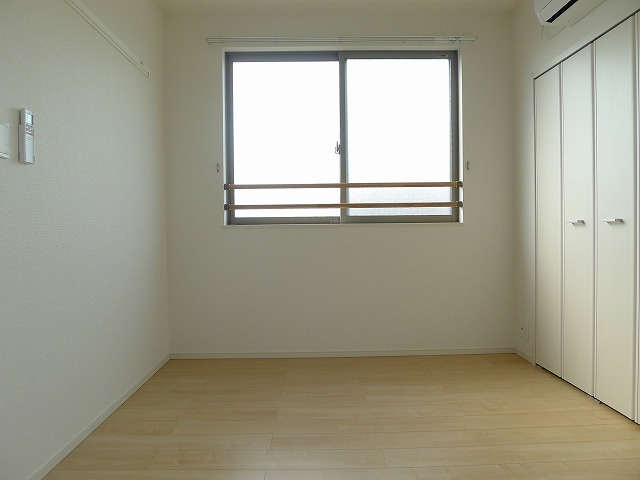 洋室5.6帖