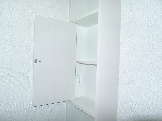 トイレ　収納